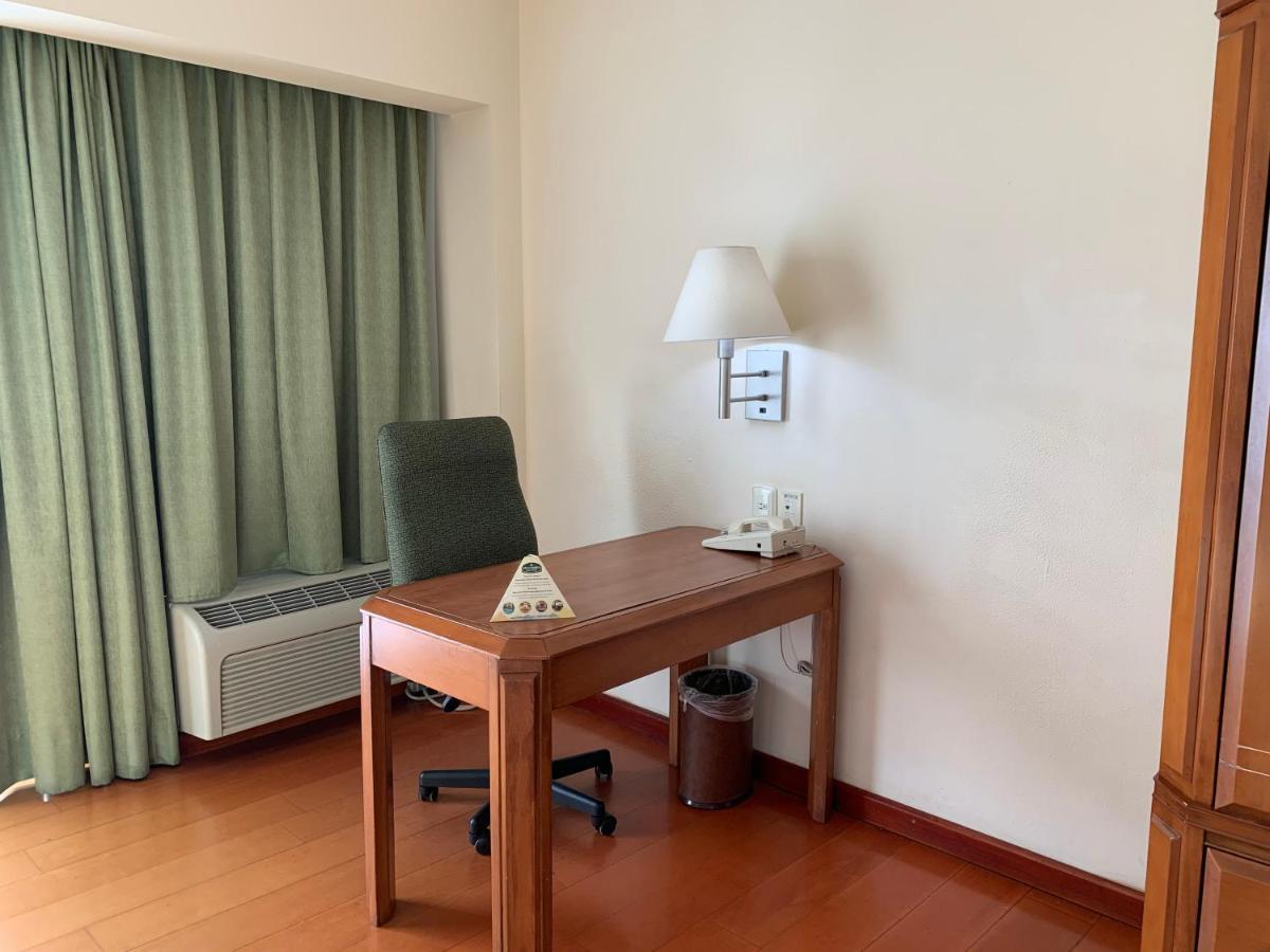Hotel Villa Florida プエブラ エクステリア 写真