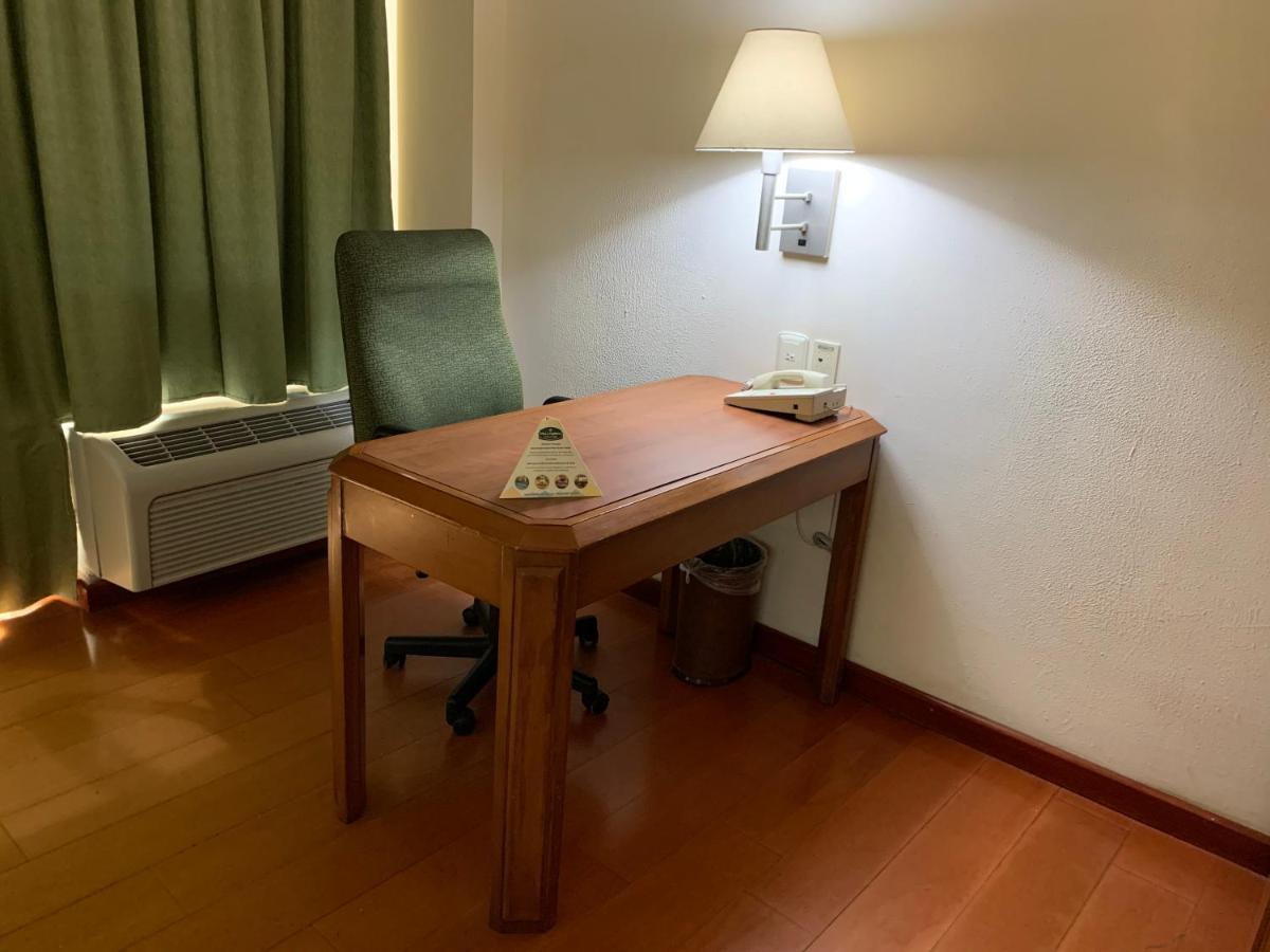 Hotel Villa Florida プエブラ エクステリア 写真